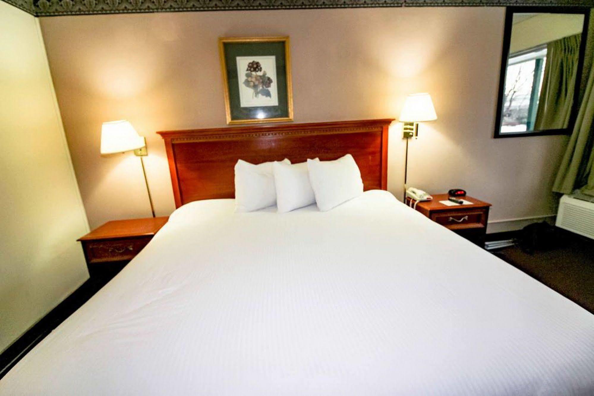 Newburgh Inn Zewnętrze zdjęcie